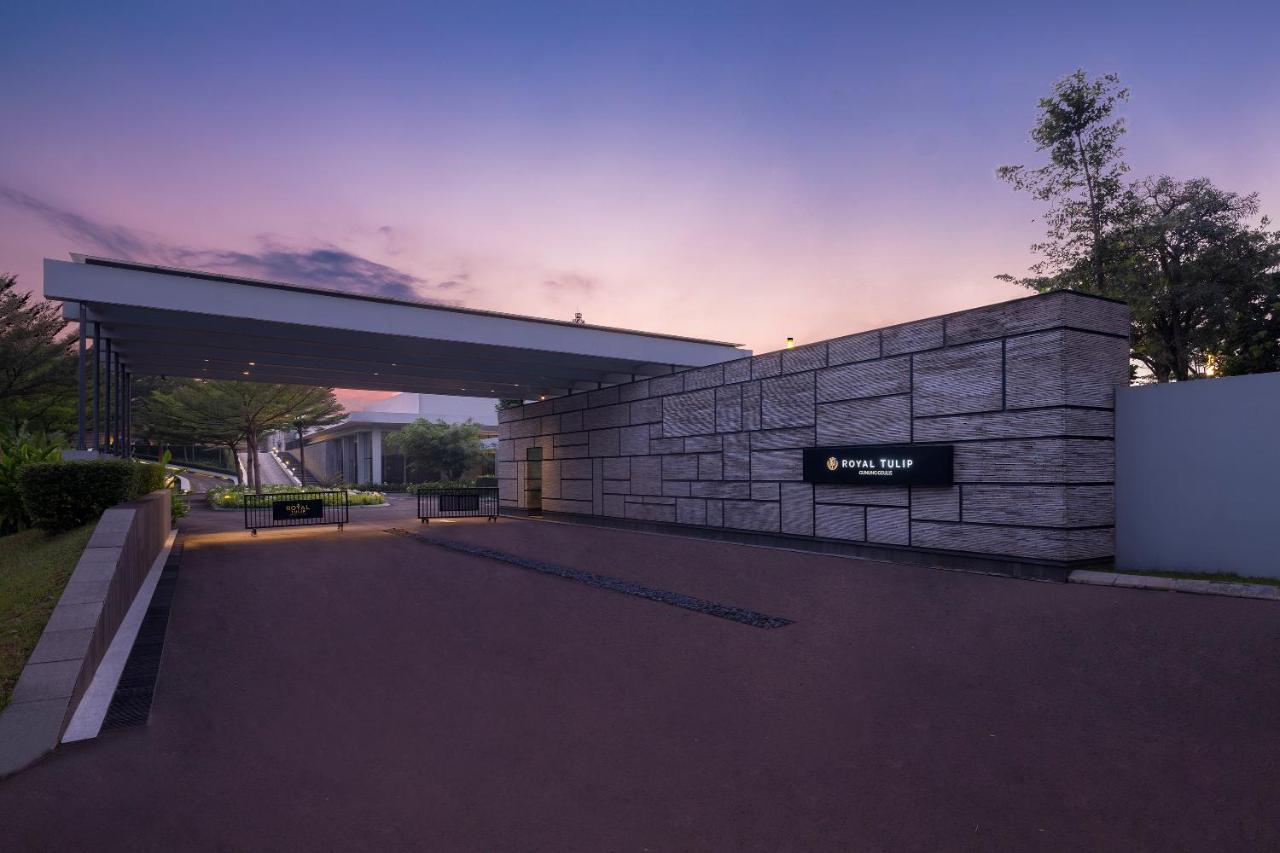 Royal Tulip Gunung Geulis Resort And Golf Bogor Extérieur photo