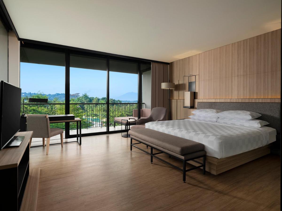 Royal Tulip Gunung Geulis Resort And Golf Bogor Extérieur photo