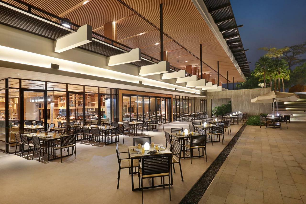 Royal Tulip Gunung Geulis Resort And Golf Bogor Extérieur photo